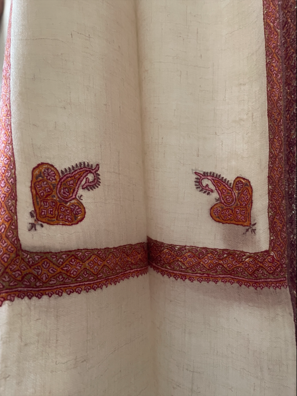 Border Sozni Embroidered White Shawl - Image 6